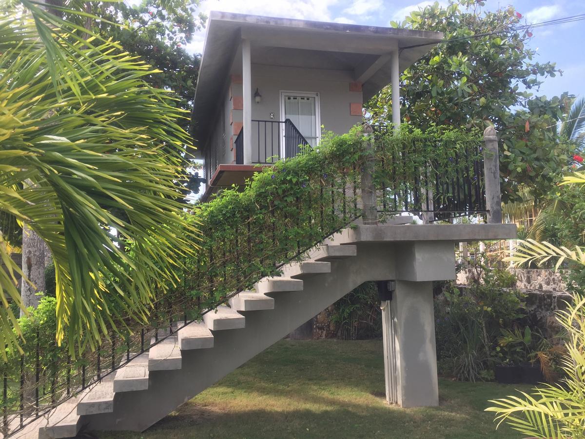 Almond Tree Hotel Resort Corozal Exterior photo