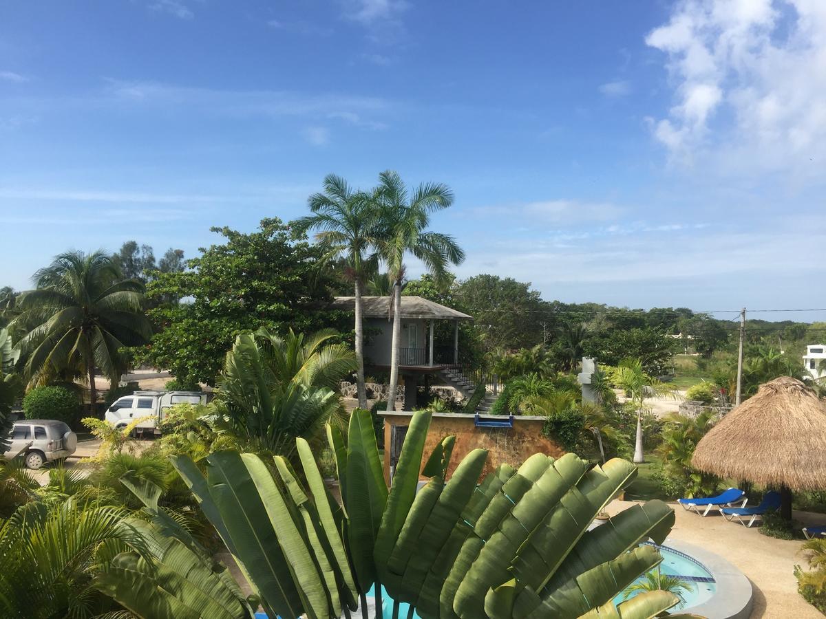 Almond Tree Hotel Resort Corozal Exterior photo